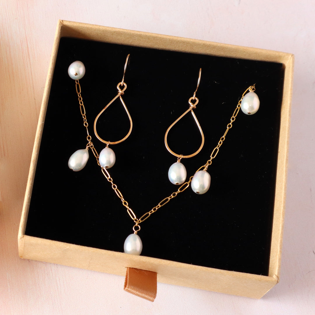 Pearl Jewelry Gift Set